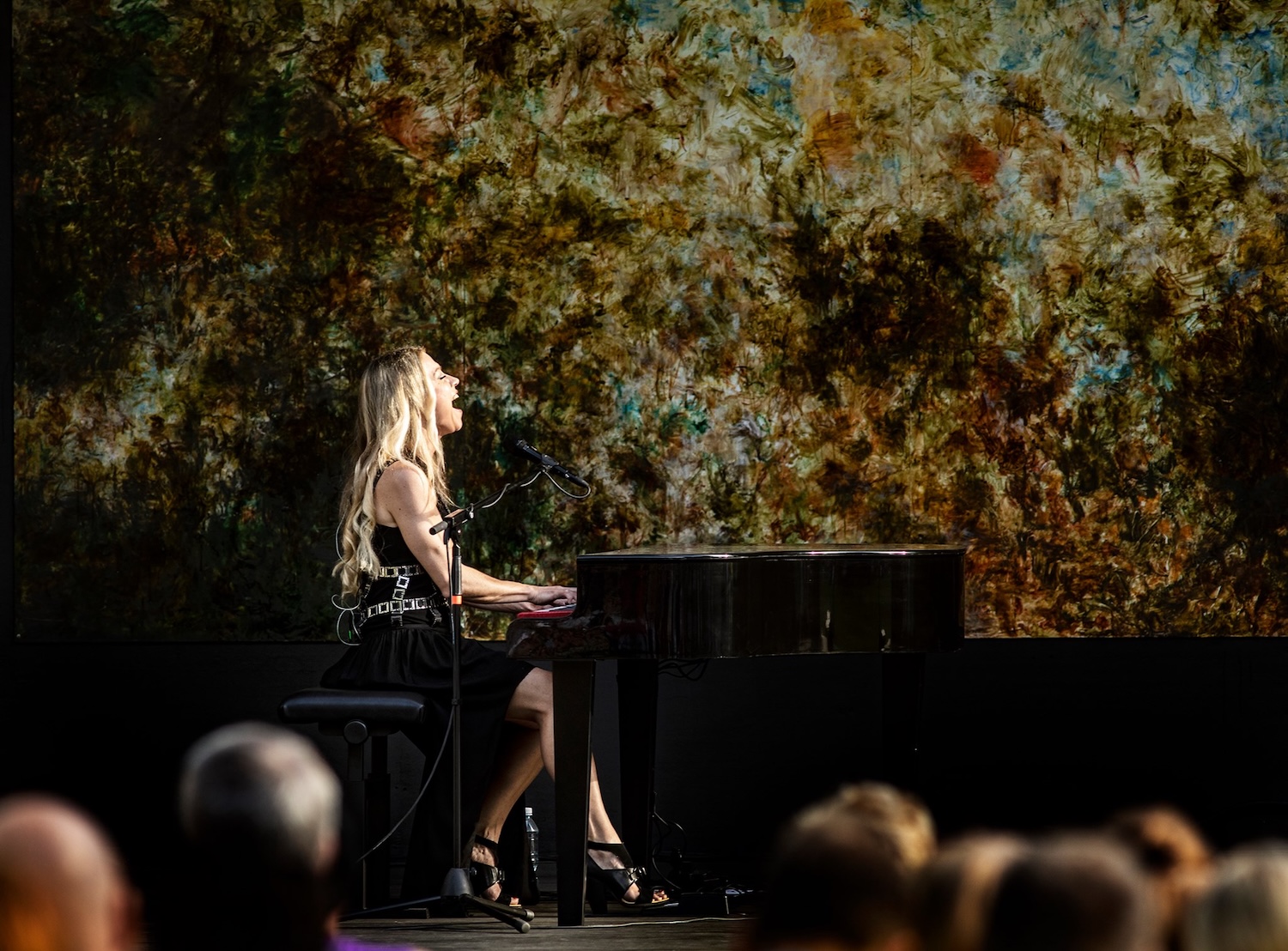 Anna Eriksson puistokonsertti Heikki Marila Laukko-maalaus Laukon kartano Laukon Kesä taide musiikki