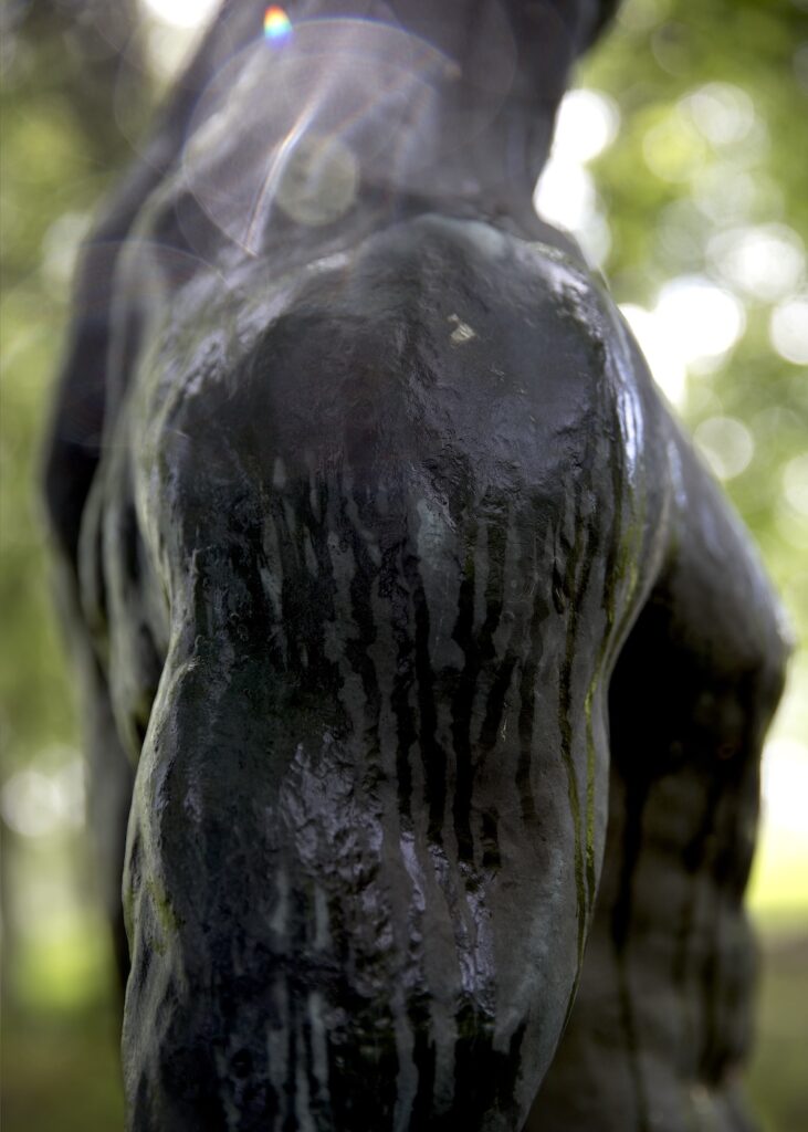 Evert Porila Niklander veistos Laukon kartanon puisto