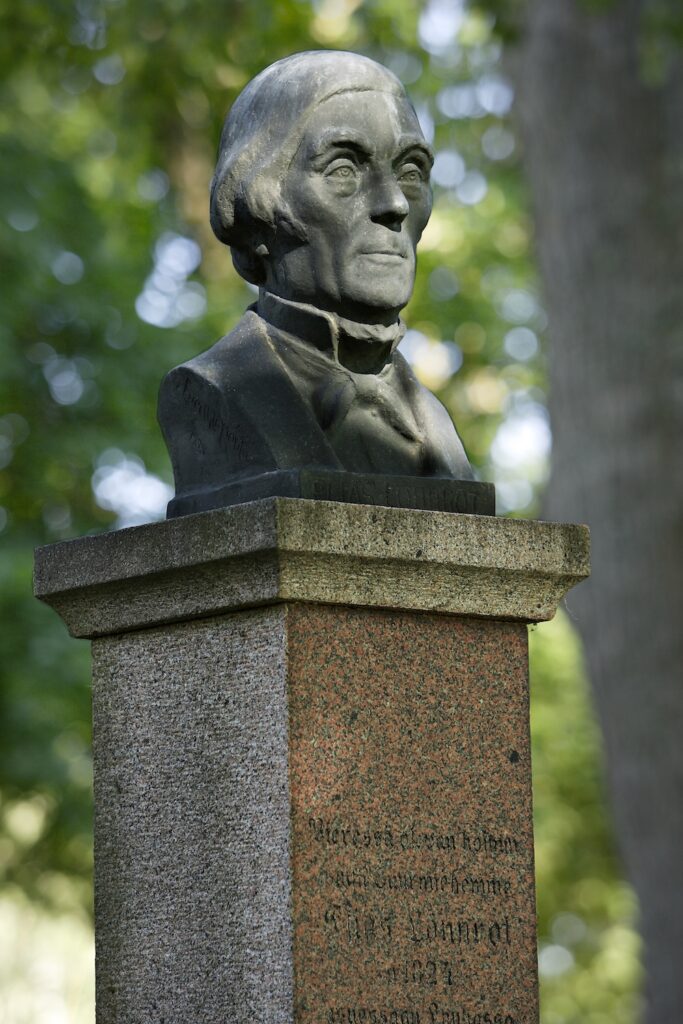 Evert Porila Elias Lönnrot rintakuva veistos Laukon kartanon puisto