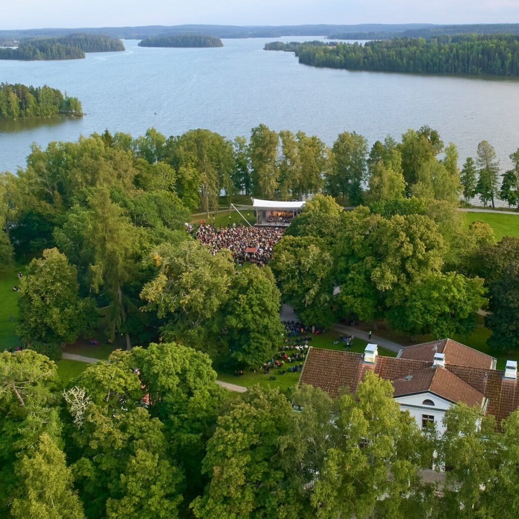 Laukon kartano puisto kesä 2026 keikka konsertti Tampere Pirkanmaa Vesilahti kesämenot