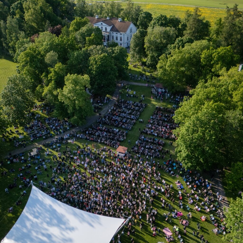 Laukon kartano puisto kesä 2026 keikka konsertti Tampere Pirkanmaa Vesilahti kesämenot